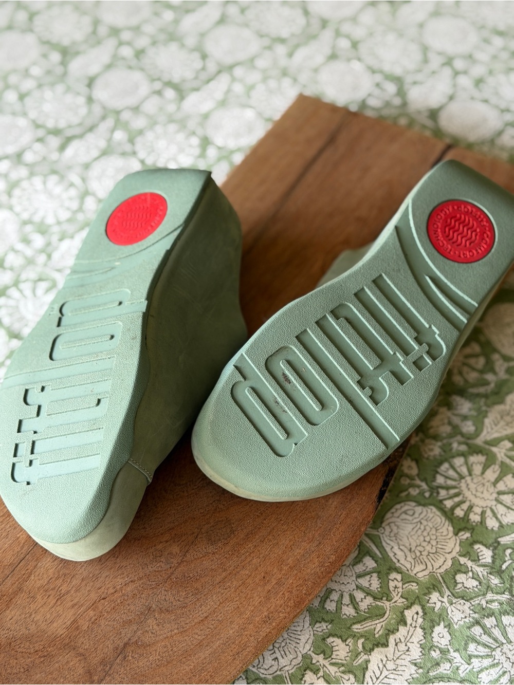 Fitflop Sage Green Open-Toe Slide Mules - Picture 2 of 3